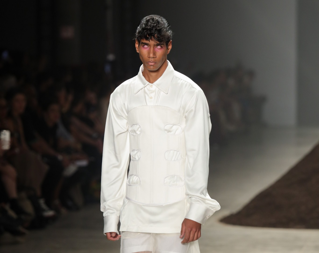 Desfile De Leandro Castro (3)