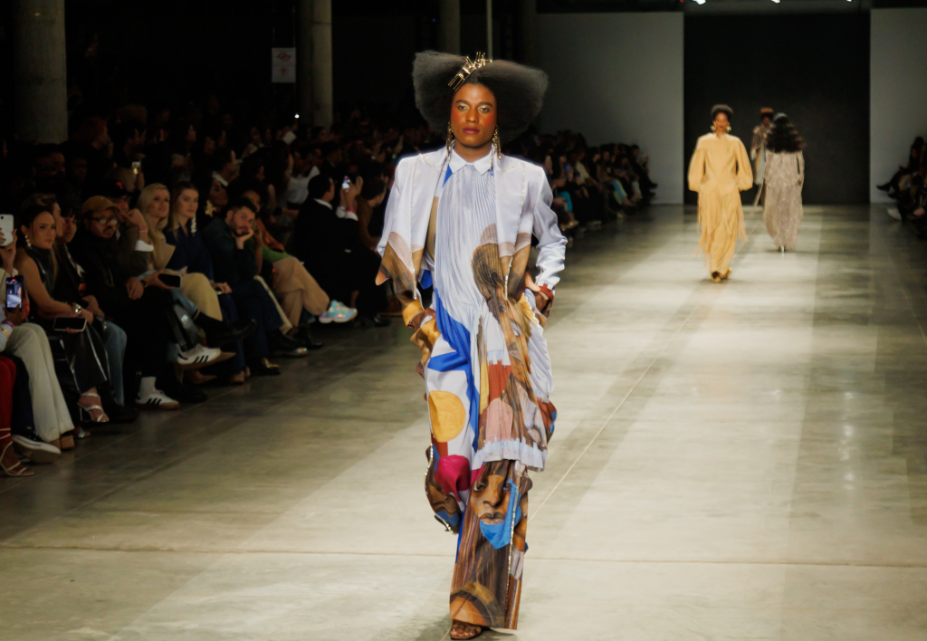 Desfile Do Apartamento 03 (1)