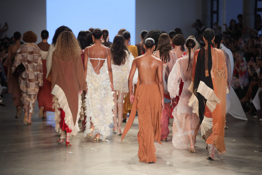 Desfile Marina Bitu (3)