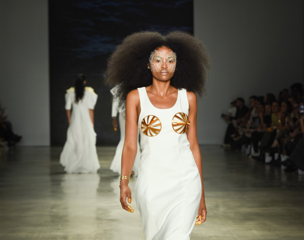 Desfile Santa Resistência (3)