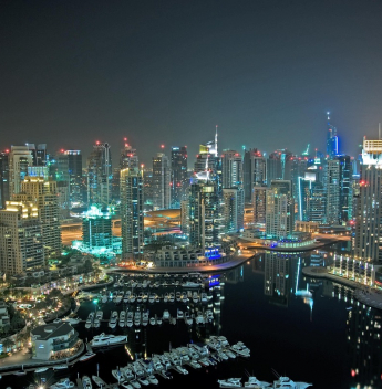 Confronto entre EUA e Irã abala setor de turismo e aviação global