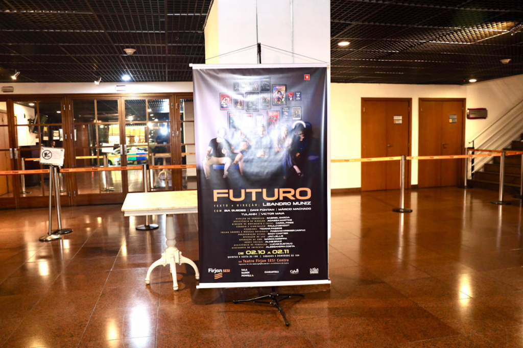 Estreia Do Espetáculo Futuro