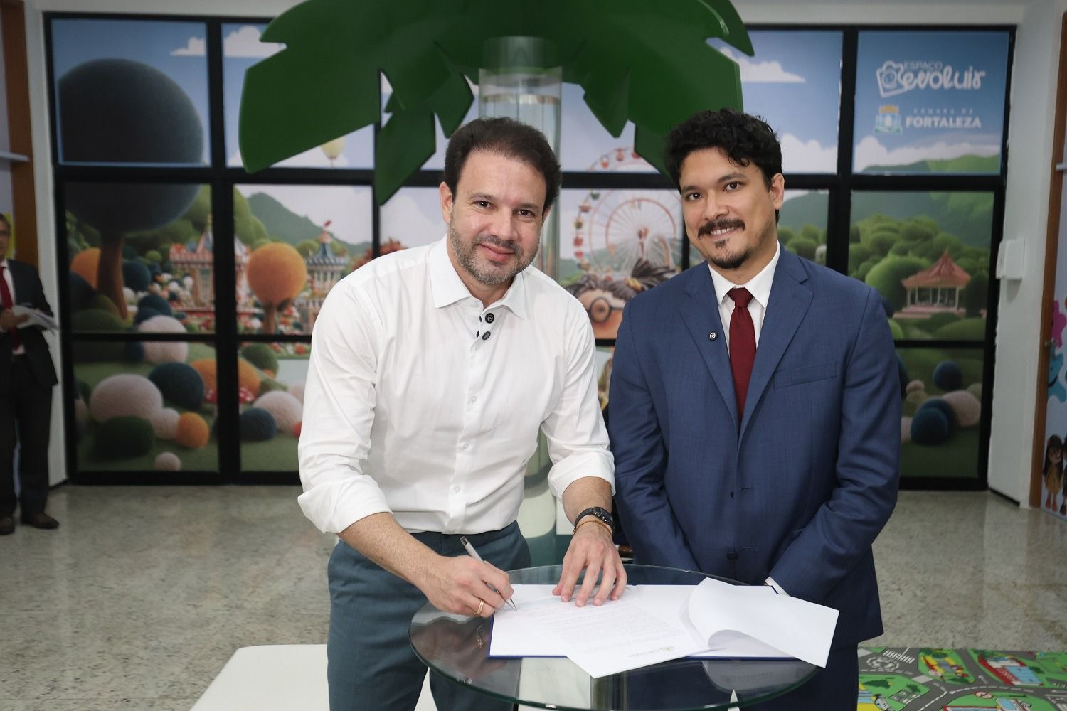 Câmara de Fortaleza e 99 App se unem para facilitar transporte de crianças atendidas pelo Espaço Evoluir