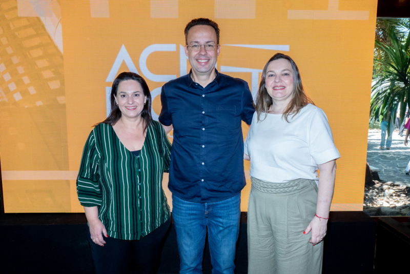 Mídias digitais urbanas - Almoço marca lançamento da Associação Cearense de Mídia Digital Out of Home