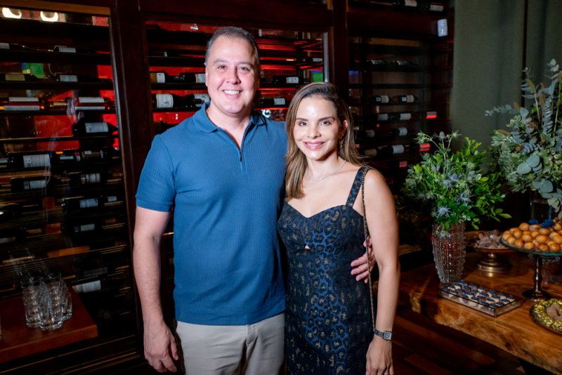 Nova idade - Marcos Aragão celebra aniversário com jantar especial em Fortaleza