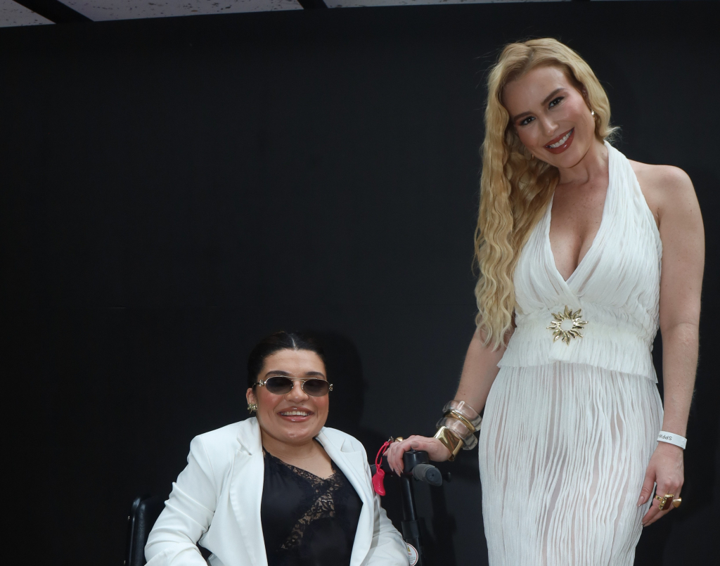 Fernanda E Pequena Lo