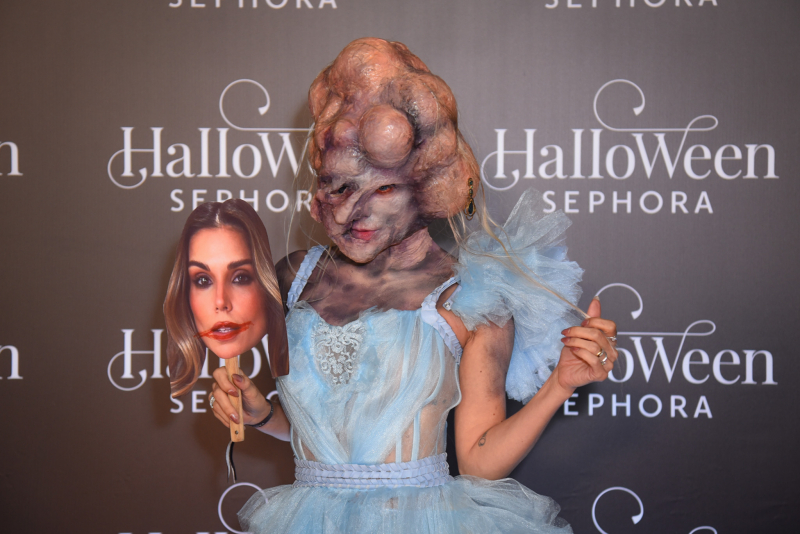 LOOKS OUSADOS - Celebridades se destacam com fantasias criativas no Baile de Halloween da Sephora 2025