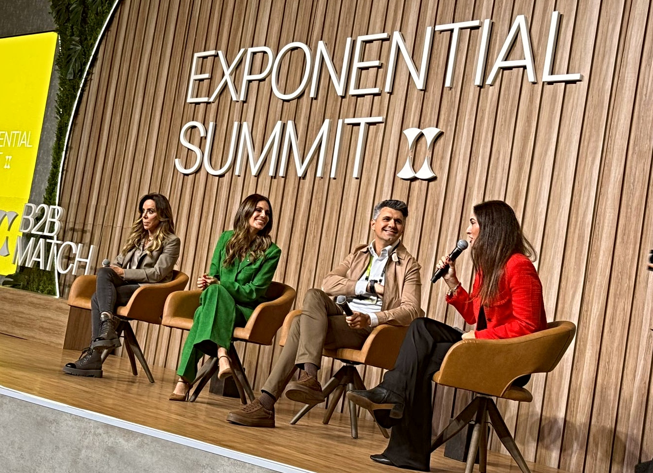 Painel discute estratégias de influência da liderança na era das redes sociais