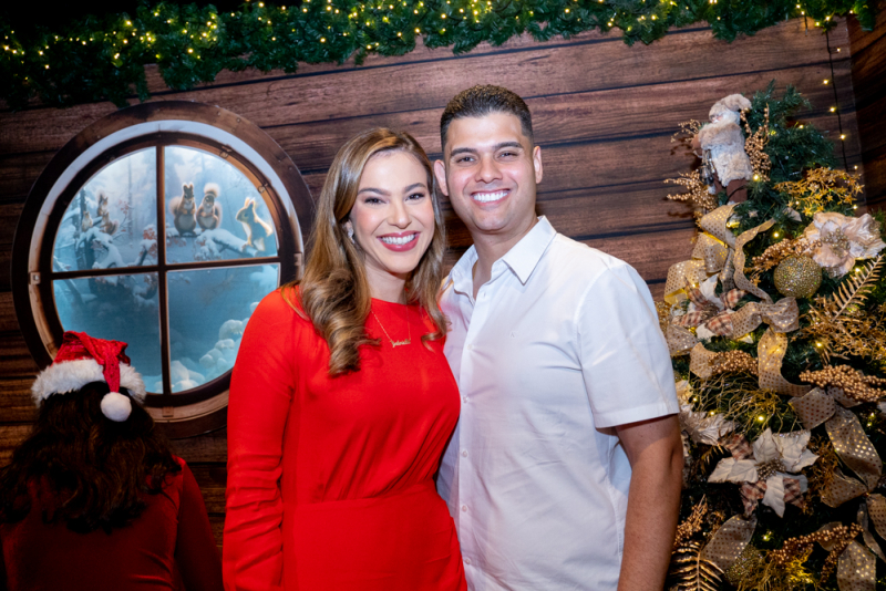 Magia de Natal - Soft opening da Casa Encantada do Papai Noel dá início à magia natalina no RioMar Fortaleza