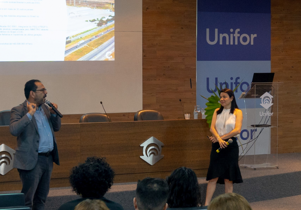 Germana Medeiros Gerente De Rh E Nixon Soares Gerente De Sesmit Cerbras