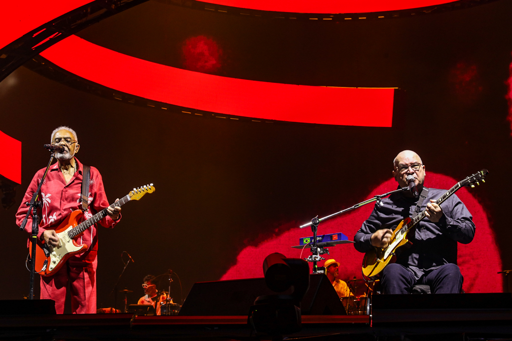 Gilberto Gil E Paralamas 2