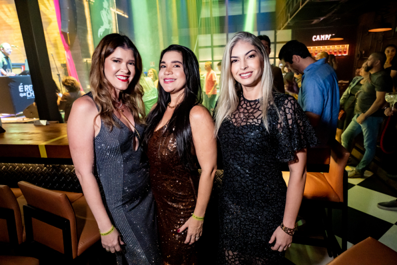 Dance Revival - Double You agita o Pub 5 Elementos com hits da década de 1990