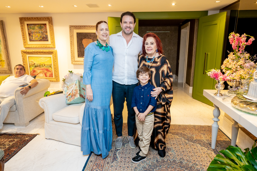 Izabella Fonseca, Léo E Artur Couto, E Ítala Ventura