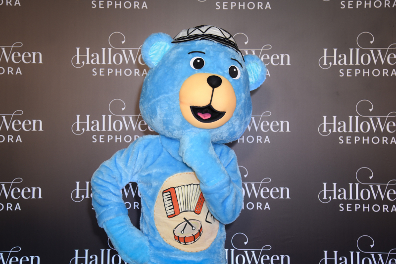 LOOKS OUSADOS - Celebridades se destacam com fantasias criativas no Baile de Halloween da Sephora 2025