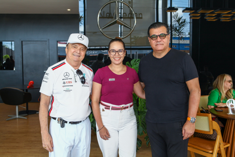 Experiência premium - Mercedes Family Experience combina tecnologia, sofisticação e performance na Newsedan Mercedes-Benz