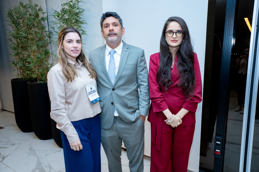 Juliana E Bruno Queiroz, E Jamylle Rodrigues