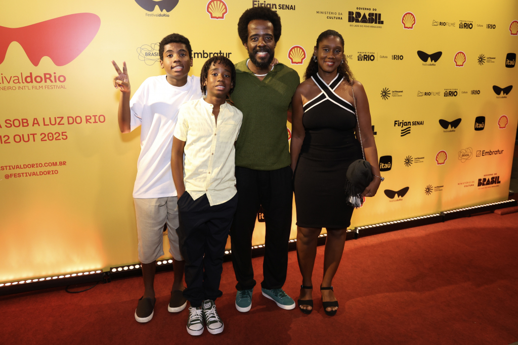 Julio Akiu, Angelo Amani, Alan E Josiane Rocha