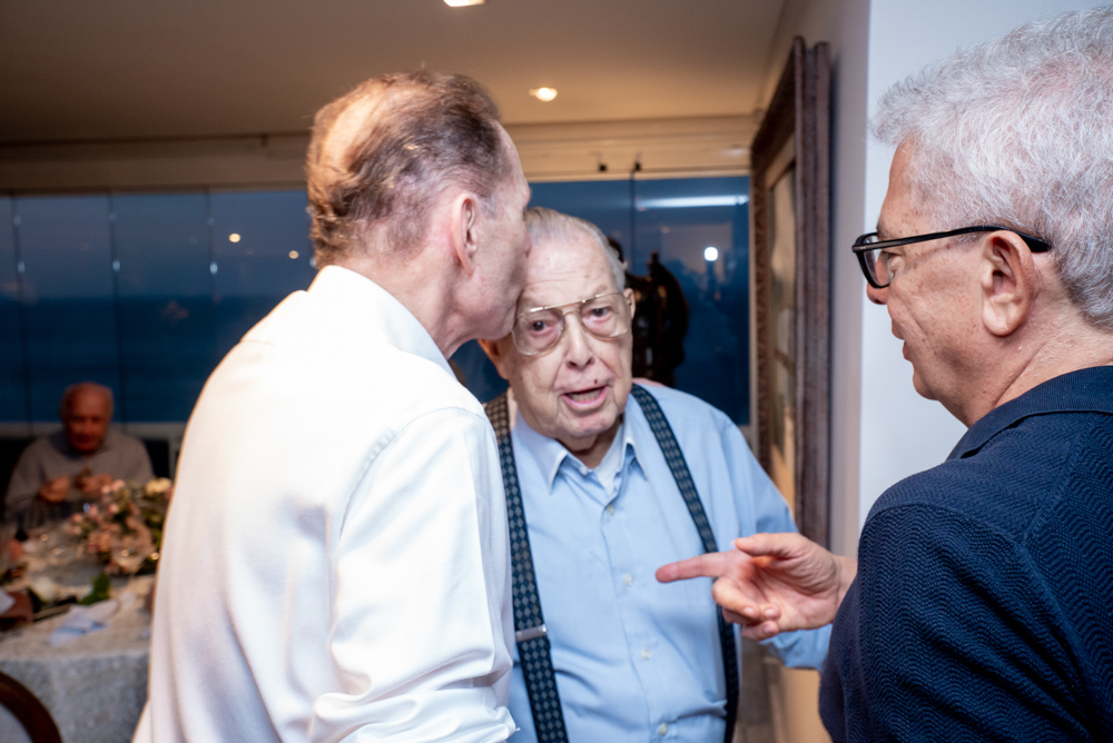 Júlio E Edson Ventura