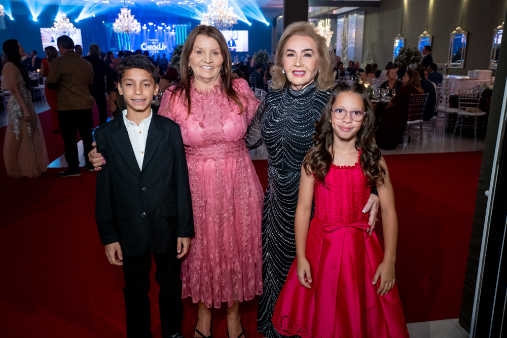 Levi Varela, Isabel Varela, Edna Lins E Loren Varela