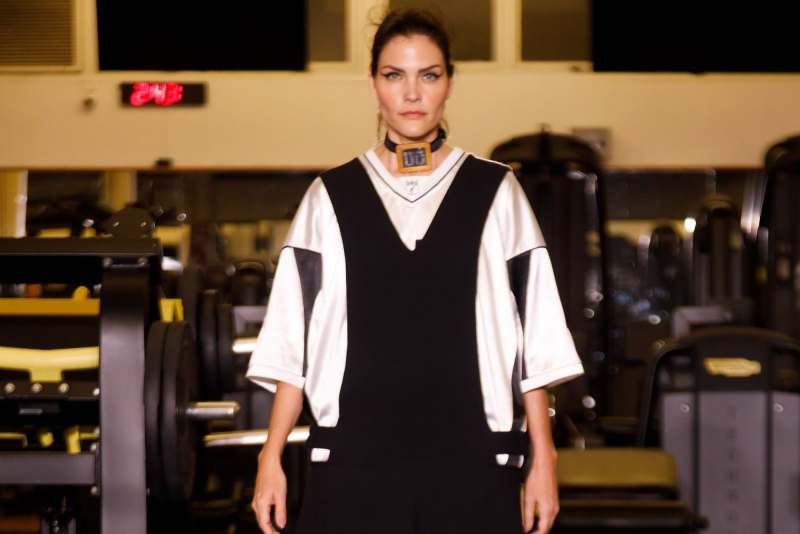 mundo da moda - Famosos prestigiam o sexto dia do SPFW em passarelas que unem tradição e modernidade