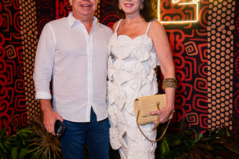 Brinde à vida - Gil Santos festeja nova idade com White Party animada por Mart’nália, Gretchen e Marcos Lessa na Taíba