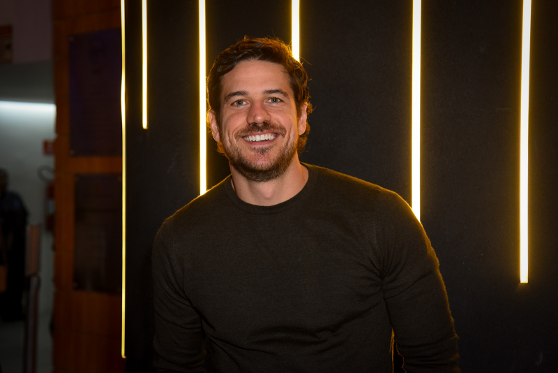 SESSÃO VIP - Famosos prestigiam estreia do espetáculo “Um Dia Muito Especial” com Gianecchini e Casadevall em SP