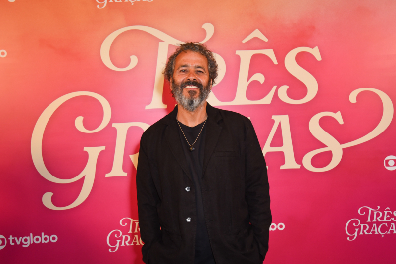 Noite estrelada - Elenco de Três Graças brilha na festa de lançamento da nova novela da Globo