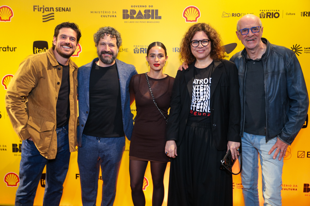 Marcos Pigossi, Caco Ciocler, Nanda Costa, Isabel Teixeira E Marcos Caruso