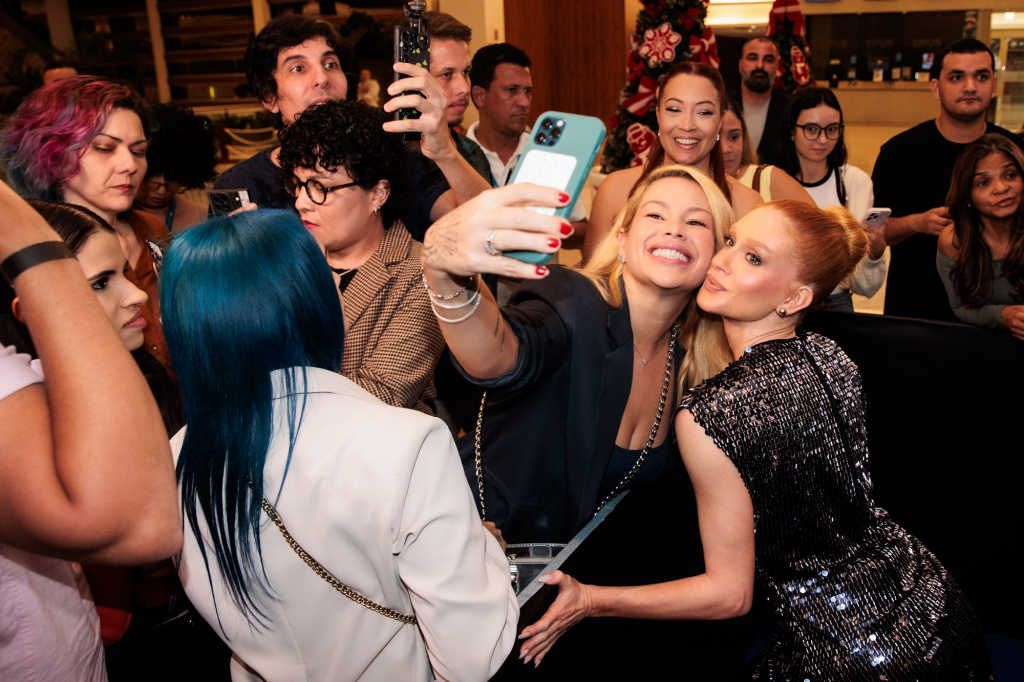 Marina Ruy Barbosa E Fãs 2