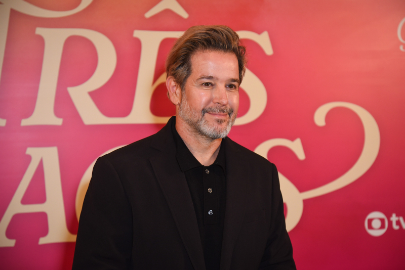 Noite estrelada - Elenco de Três Graças brilha na festa de lançamento da nova novela da Globo