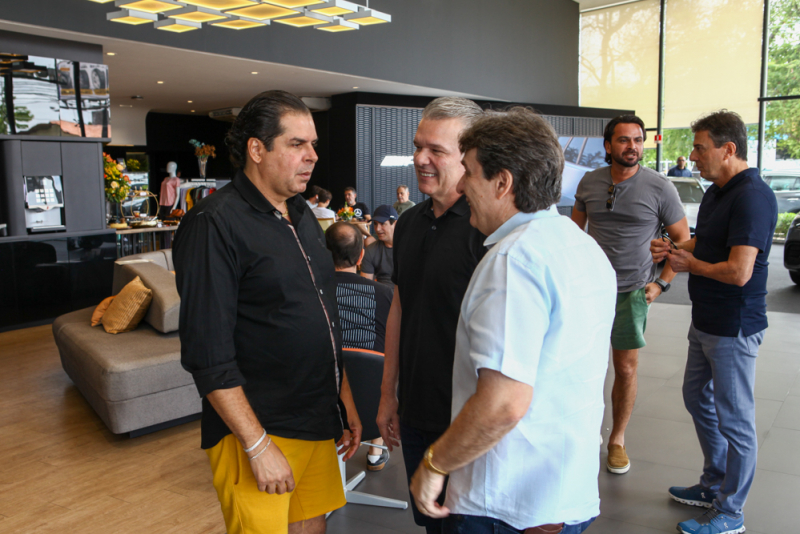 Experiência premium - Mercedes Family Experience combina tecnologia, sofisticação e performance na Newsedan Mercedes-Benz