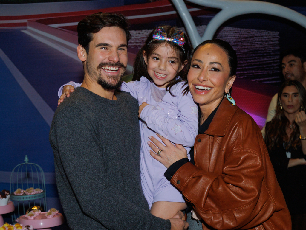 Nicolas Prattes, Zoe E Sabrina Sato