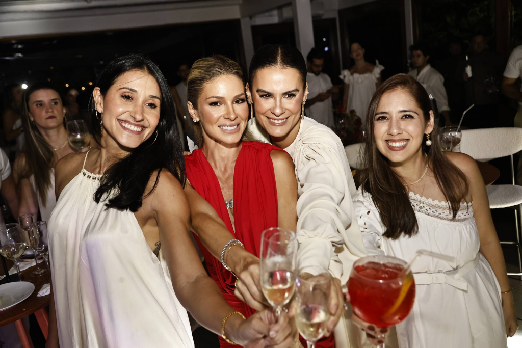 Noêmia E Bruna Waleska Frota, Déborah Bandeira E Juliana Barros De Oliveira