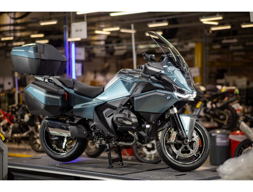 P90621928 Lowres Bmw R 1300 Rt At Pla