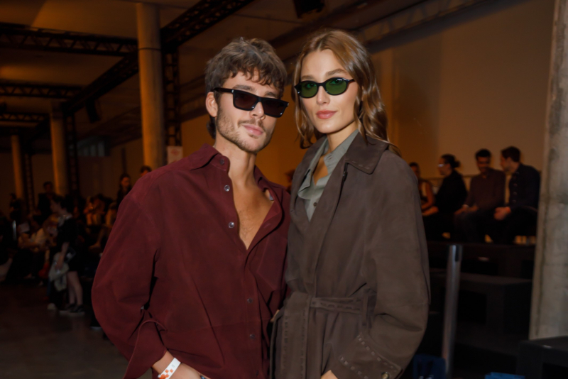 mundo da moda - Famosos prestigiam o sexto dia do SPFW em passarelas que unem tradição e modernidade