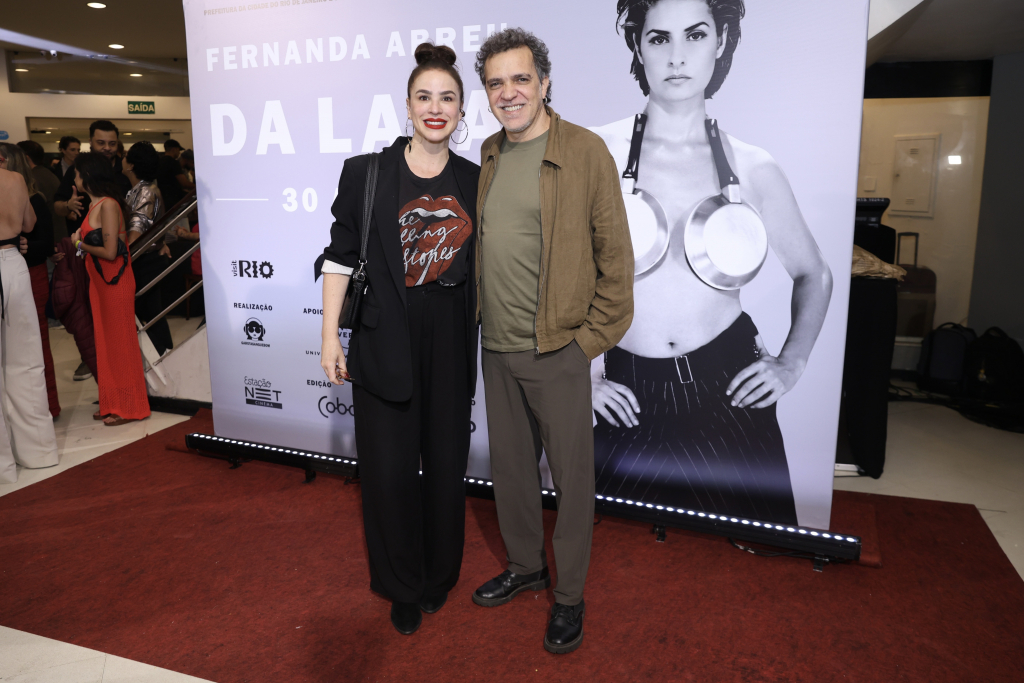 Paulinho Moska E Larissa Bracher