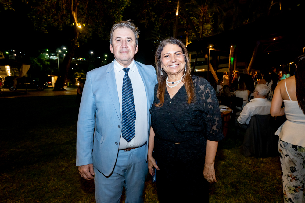 Paulo Régis Botelho E Ruth Sampaio