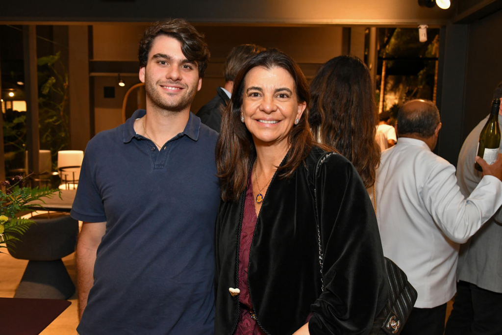 Pedro E Bel Pimenta Camargo Lati