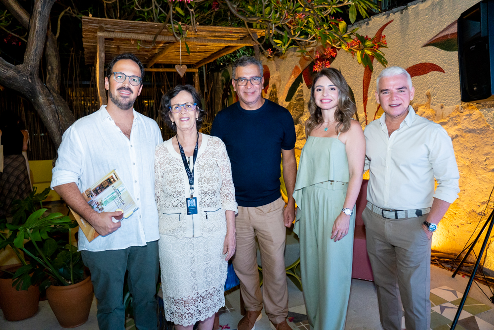 Pedro Esdras, Neuma Figueiredo, Pedro Ariel Santana, Danielle E Cristiano Peixoto (2)