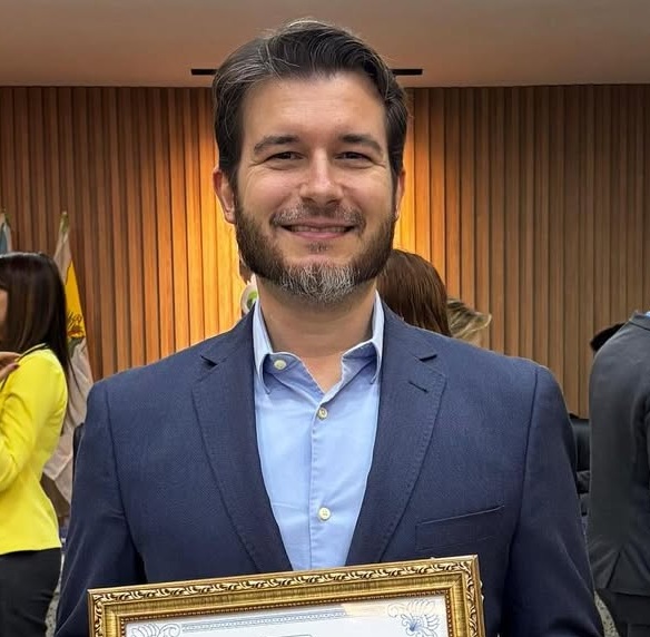 Pedro e Elise Bezerra de Menezes são agraciados com título de cidadania cratense