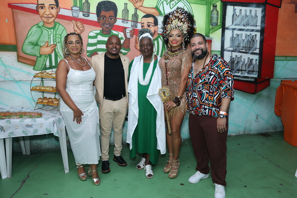 Final De Samba Enredo Do Império Serrano