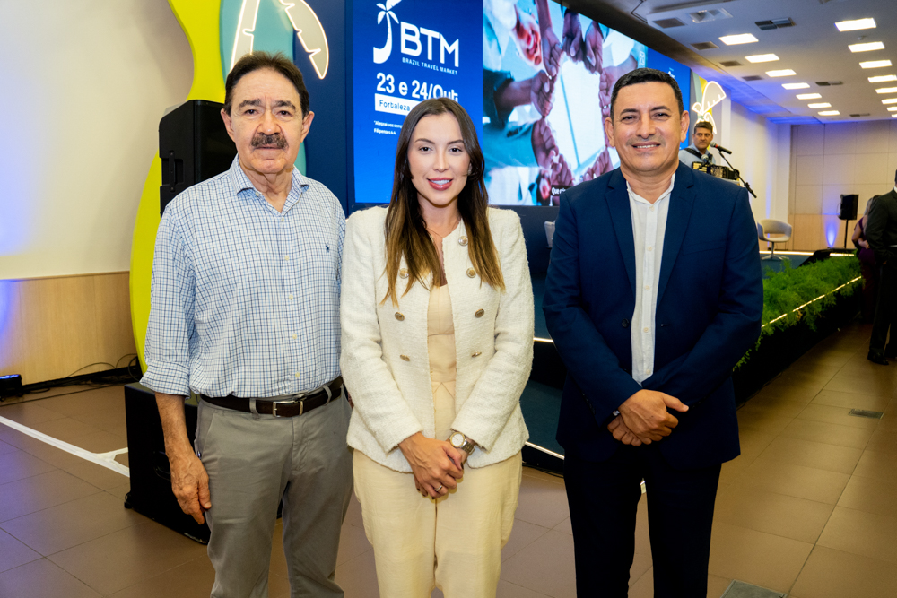 Raimundo Gomes De Matos, Estela Queiroga E Roberto Cariri (3)