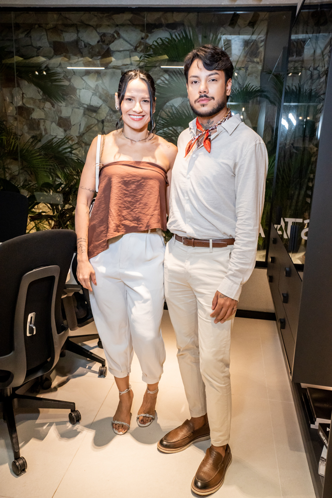 Regina Caitano E Guilherme Santos