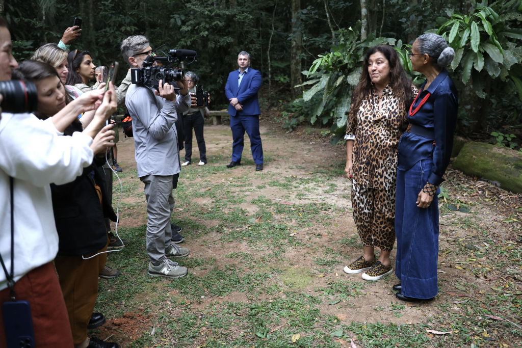 Regina Casé E Marina Silva (2)