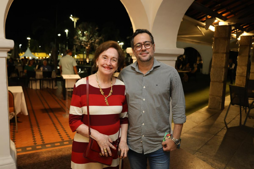 Regina Fiuza E Jeff Peixoto