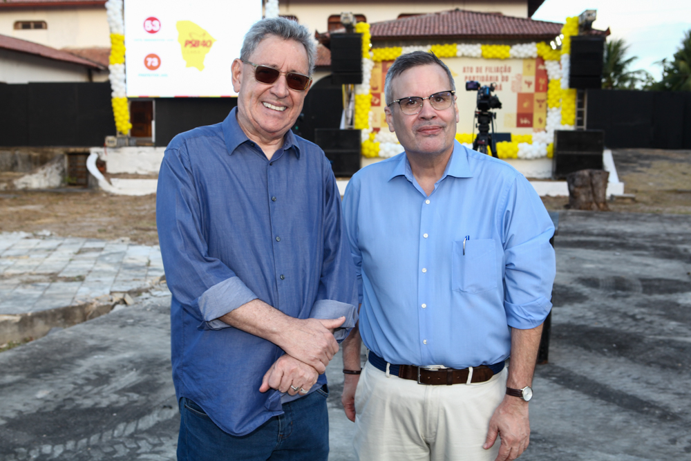 Renato Abreu E André Capibaribe (3)