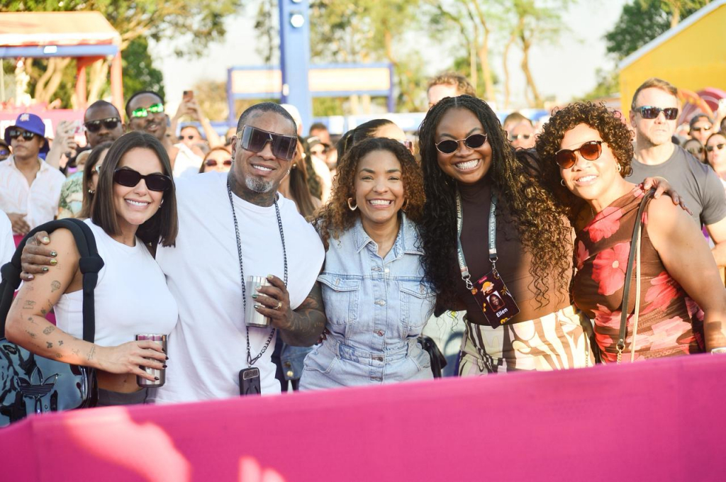 Rodriguinho, Bruna Amaral E Familia De Thiaguinho
