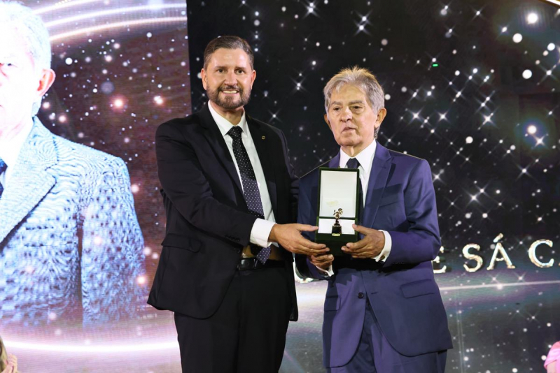 Noite de gala - Troféu Sereia de Ouro 2025 presta homenagem a Adriana Forti, Guiomar Marinho, Oto de Sá Cavalcante e Tasso Jereissati