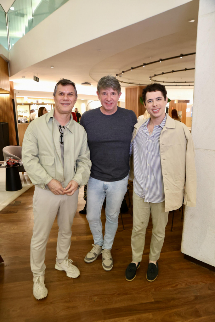 Romulo Emerick, Magno Morais E Arnaldo Merian