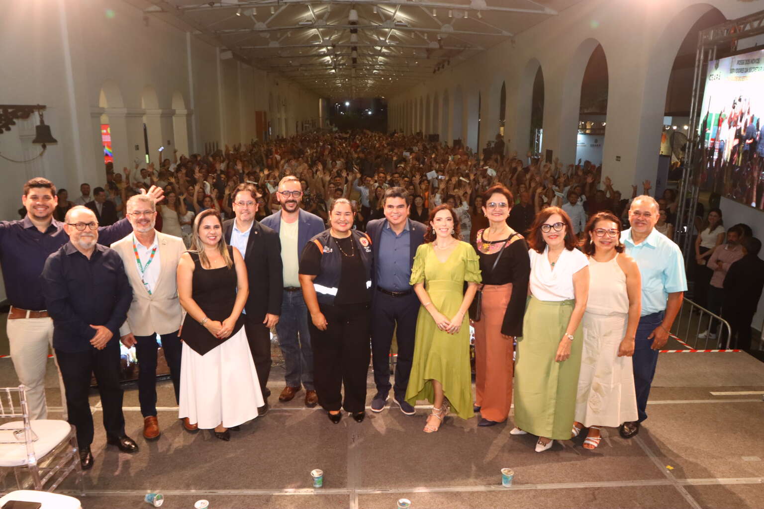 Governo do Ceará amplia quadro da Saúde com posse de 198 novos profissionais